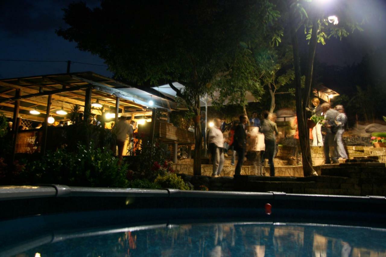 Brojo Hill Bed & Breakfast Longare Exterior foto