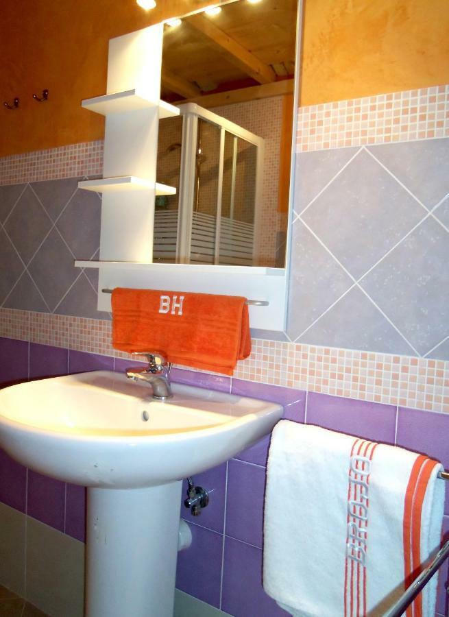Brojo Hill Bed & Breakfast Longare Exterior foto