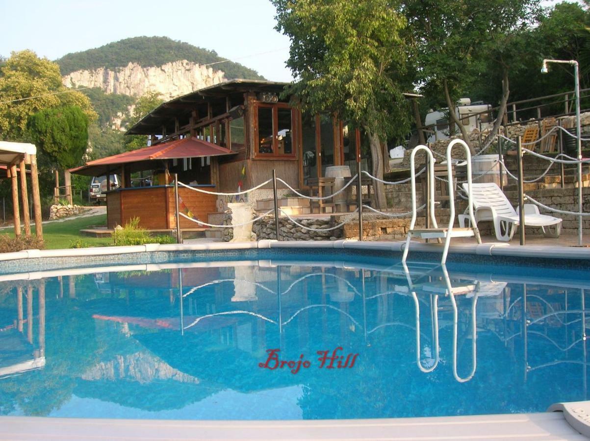 Brojo Hill Bed & Breakfast Longare Exterior foto